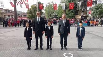 Kocaeli İlçelerinde 23 Nisan Törenleri Düzenlendi