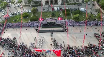 Mersin'de 23 Nisan Ulusal Egemenlik ve Çocuk Bayramı'nda 'Cumhuriyet'in Çocukları' konseri düzenlendi