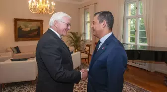 Almanya Cumhurbaşkanı Steinmeier, CHP Genel Başkanı Özgür Özel'i kabul etti