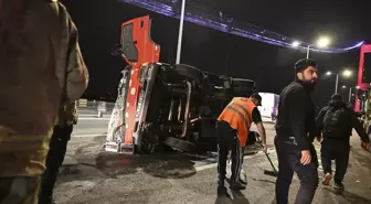 FSM Köprüsü'nde Trafik Kazası: 2 Kişi Yaralandı