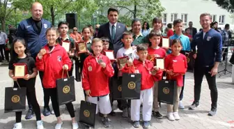 Manyas Karate Takımı Minikler Balkan Şampiyonası'nda Türkiye'yi temsil edecek