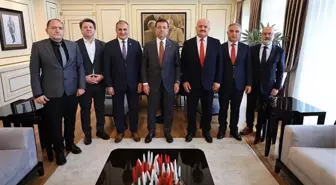 Seçimden önce, 'Taksimetreleri kurun, geliyor Murat Kurum' diyen Eyüp Aksu'dan İmamoğlu'na sürpriz ziyaret