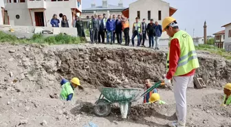 Sivas Belediye Başkanı Adem Uzun Kale Projesi'ni İnceledi