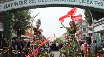 İzmir'de 25. Uluslararası Çiçek Festivali Başladı