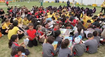 Kayseri'de Öğrencilere Kitap Okuma Etkinliği Düzenlendi