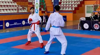 ÜNİLİG Karate Türkiye Şampiyonası Kırşehir'de Tamamlandı