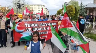 Erzurum'da Hekimler ve Sağlık Çalışanları İsrail'in Gazze'ye Saldırılarını Protesto Etti