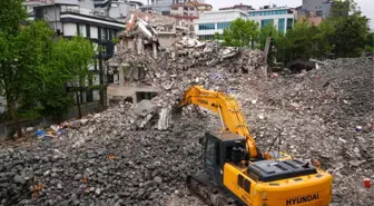 Halk arasında 'birinci şube' diye anılıyor! Sayısız olaya tanıklık eden emniyet müdürlüğü binası yıkıldı