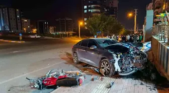 Şanlıurfa'da otomobil ile motosikletin çarpışması sonucu 1 kişi yaralandı