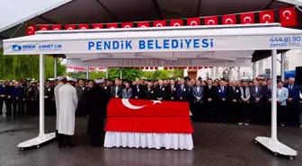 Adıyaman'da Şehit Düşen Polis Memuru İstanbul'da Son Yolculuğuna Uğurlandı