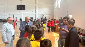 Dinar'da Öğrenciler Spor Yetenek Taramasından Geçti