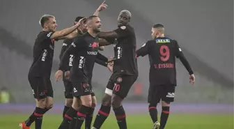 Fatih Karagümrük, sahasında Antalyaspor'u 4-1 mağlup etti