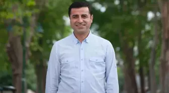 Selahattin Demirtaş, 1 yıl sonra ilk paylaşımını yaptı: Bizi burada ağlattınız zalımlar