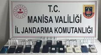 Manisa'da Jandarma Operasyonunda 15 Adet Gümrük Kaçağı Cep Telefonu Ele Geçirildi