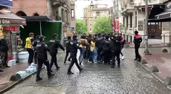 Taksim'e yürümek isteyen gruplara polis müdahalesi! Çok sayıda kişi gözaltına alındı