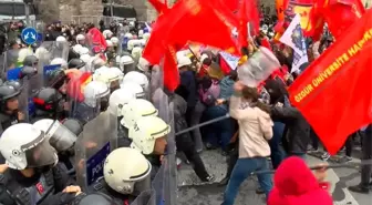 Saraçhane'den Taksim'e yürümek isteyen eylemciler polise damacana ile vurdu