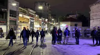 Taksim Meydanı ve İstiklal Caddesi trafiğe açıldı