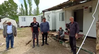 Tokat'ın Sulusaray ilçesinde deprem sonrası konteyner dağıtımı başladı