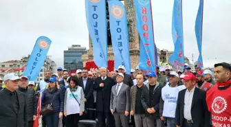 TÜRK-İŞ 1 Mayıs'ta Kazancı Yokuşu'na karanfil bıraktı