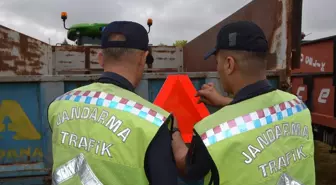 Adıyaman'ın Besni ilçesinde 'Reflektör tak, görünür ol' projesi hayata geçirildi