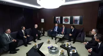 Cumhurbaşkanı Erdoğan, Pevrul Kavlak için Türk Metal Sendikası'na taziye ziyaretinde bulundu