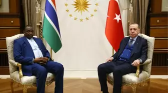 Cumhurbaşkanı Erdoğan, Gambiya Cumhurbaşkanı Barrow ile telefon görüşmesi yaptı