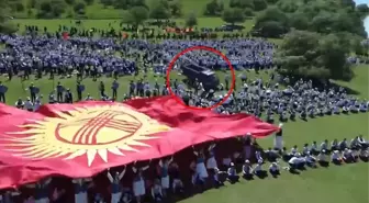 Kırgızistan'da kamyonet öğrencilerin arasına daldı: 29 yaralı