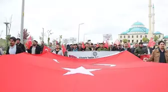 Bayburt Üniversitesi Öğrencileri Filistin'e Destek Yürüyüşü Düzenledi