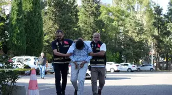 Antalya'da Evde Ölü Bulunan Kadının Oğlu Tutuklandı