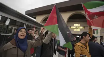 Gazi Üniversitesi Öğrencileri İsrail'in Gazze'ye Saldırılarını Protesto Etti