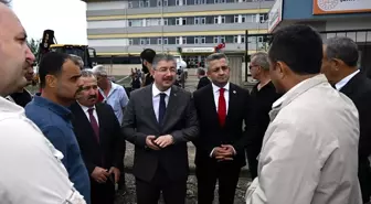 Osmaniye Valisi Erdinç Yılmaz, sağanak nedeniyle zarar gören mahalle ve köyleri inceledi