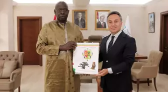 Senegal Büyükelçisi TOGÜ Rektörünü Ziyaret Etti