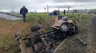 Afyonkarahisar'da tren kazası: Kamyonet sürücüsü ağır yaralandı