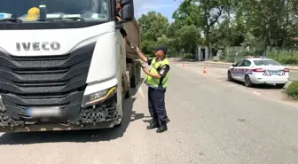 Alpullu Beldesinde Yük Taşıyan Araçlara Denetim