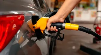 Araç sahiplerine güzel haber! Benzine 1 lira 80 kuruş, motorine ise 1 lira 20 kuruş indirim geliyor