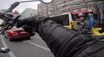 İstanbul'da kahkahaya boğan kaza: Motosikletine çarpan kişi annesi çıktı