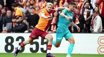 Trendyol Süper Lig: Galatasaray 2 - Sivasspor 0 (İlk yarı)