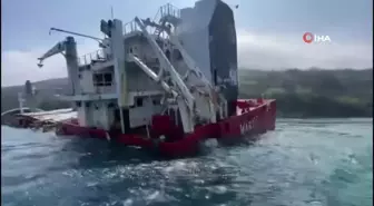 Kastamonu'da karaya oturan yük gemisinin parçaları limana taşınıyor