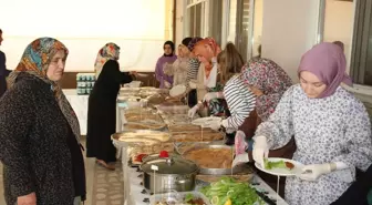 Giresun Yağlıdere'de Halk Eğitimi Merkezi tarafından kermes düzenlendi