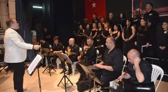 Görele'de Anneler Günü etkinlikleri kapsamında Türk Sanat Müziği konseri düzenlendi