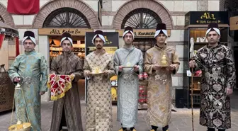 İstanbul Eminönü'nde Türk Kahvesi Seremonisi