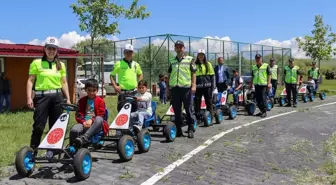 Muş'ta öğrencilere trafik güvenliği semineri düzenlendi