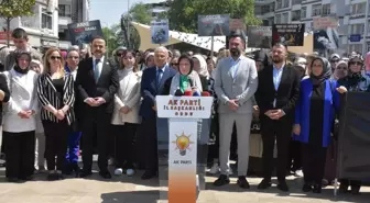 AK Parti İl Kadın Kolları, Gazze'deki Anneler ve Çocuklar İçin Basın Açıklaması Yaptı