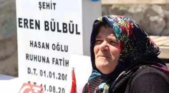 Şehit Eren Bülbül'ün annesi Ayşe Bülbül, Anneler Günü'nü hüzünlü geçiriyor