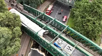 Buenos Aires'te Tren Kazasında 30 Kişi Ağır Yaralandı