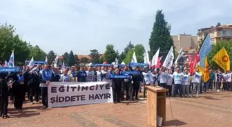 Tavşanlı'da Öğretmenler İstanbul'daki Şiddet Olayını Protesto Etti