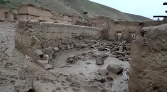 Afganistan'da sel felaketi: 330'dan fazla kişi hayatını kaybetti