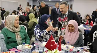 Eskişehir Valisi Hüseyin Aksoy, Anneler Günü'nde şehit anneleriyle buluştu