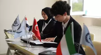 Kartal Anadolu İmam Hatip Lisesi'nde Model Birleşmiş Milletler Konferansı düzenlendi