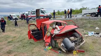 Kütahya'da trafik kazası: 1 ölü, 5 yaralı